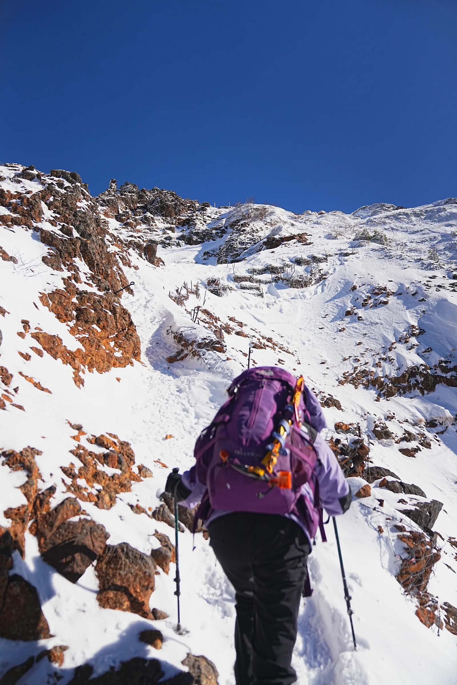 厳冬期の赤岳へ！赤岳天望荘に泊まって朝焼け登山！！