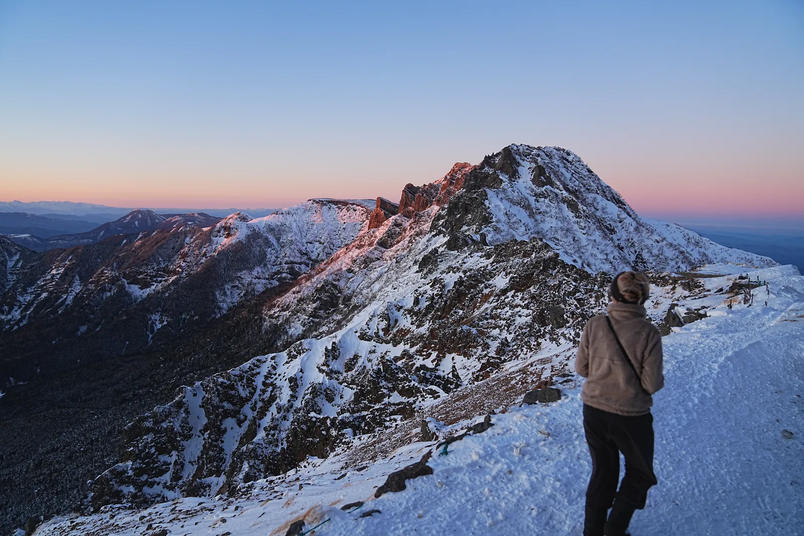 厳冬期の赤岳へ！赤岳天望荘に泊まって朝焼け登山！！