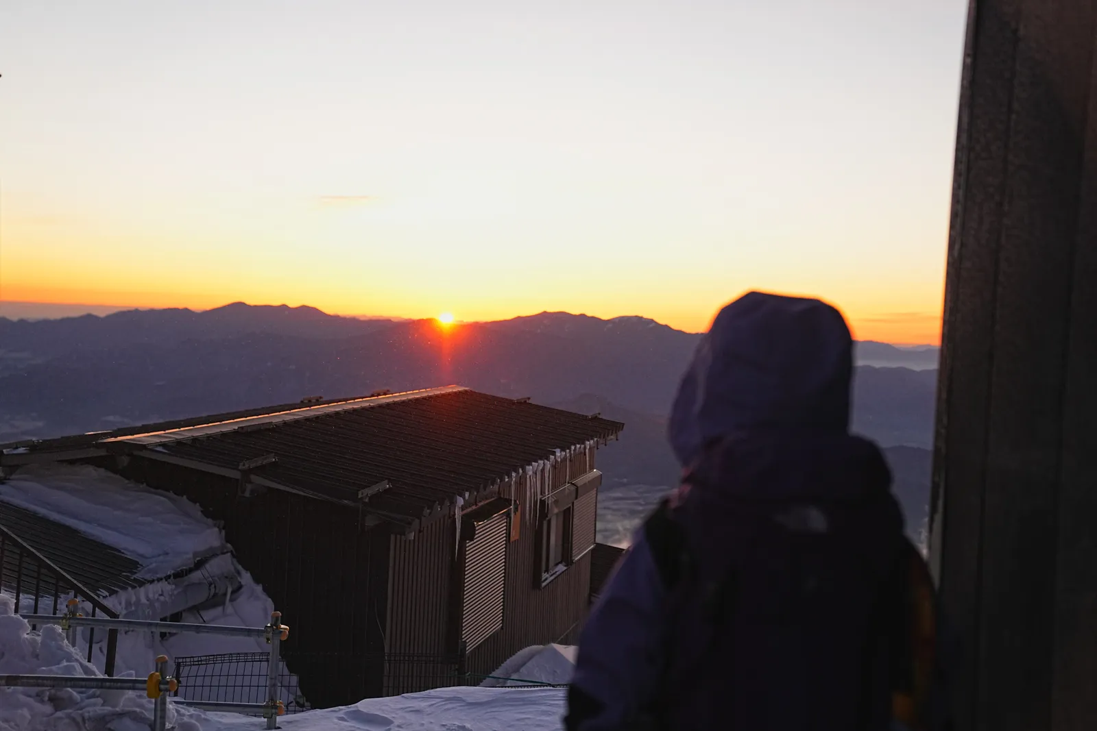 厳冬期の赤岳へ！赤岳天望荘に泊まって朝焼け登山！！