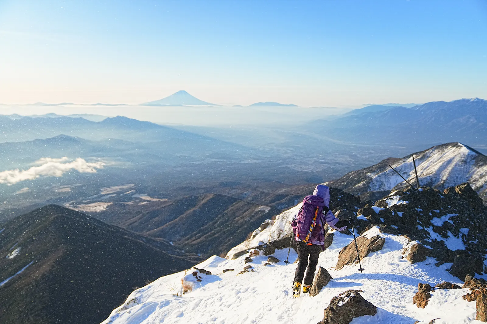厳冬期の赤岳へ！赤岳天望荘に泊まって朝焼け登山！！