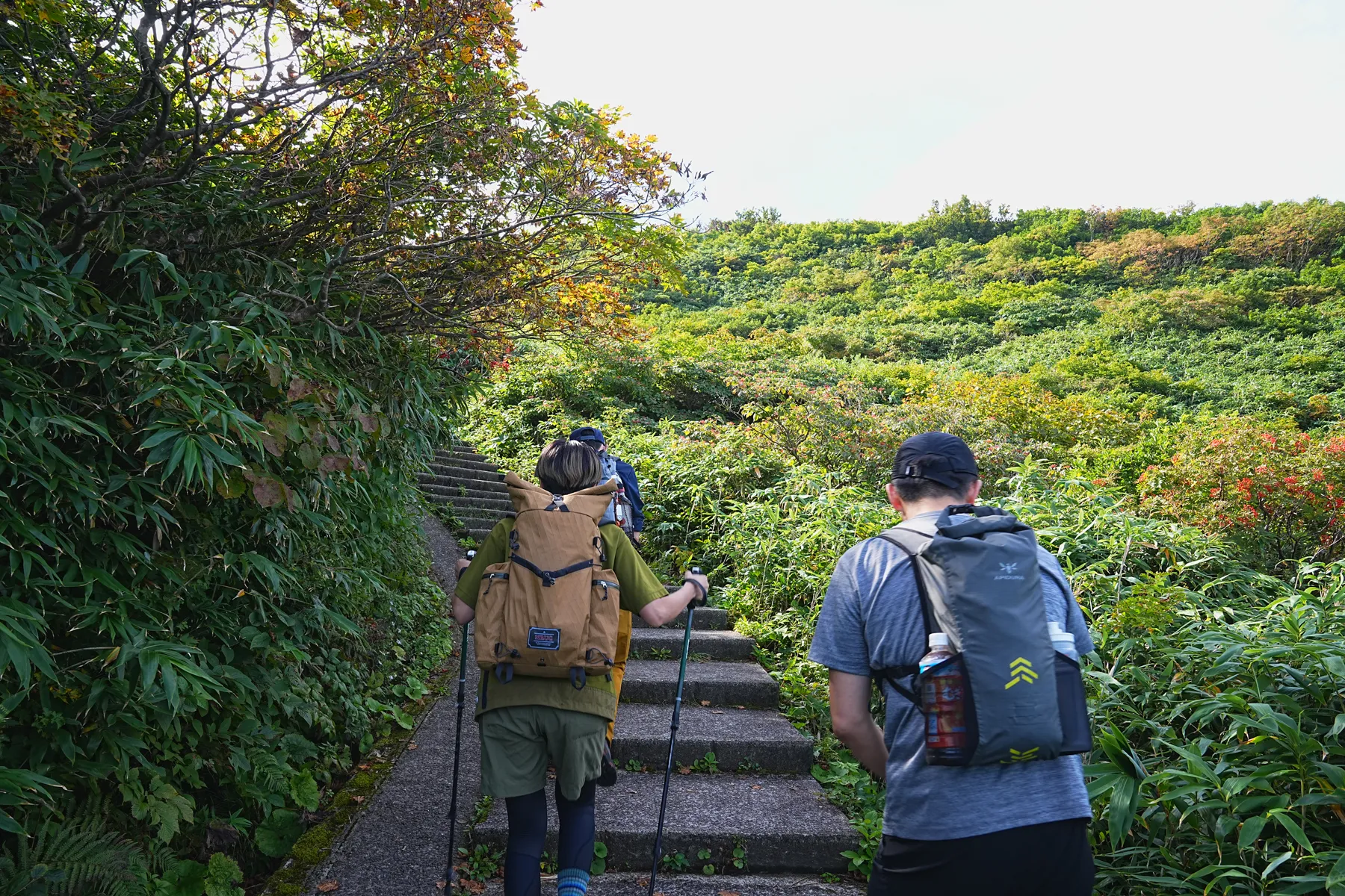 紅葉の鳥海山登山