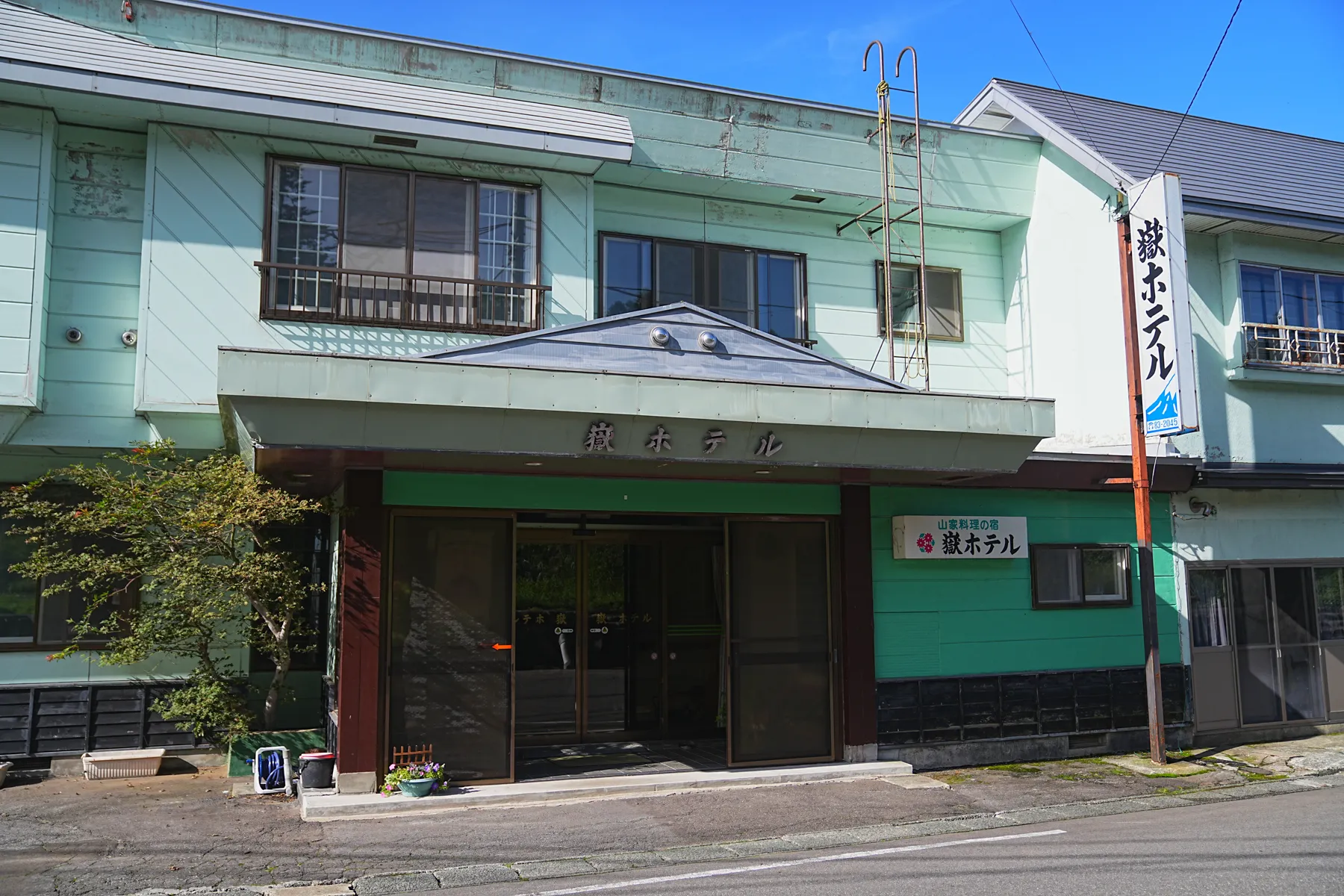 嶽温泉に泊まって夏の終わりの岩木山をのんびり日帰り登山。