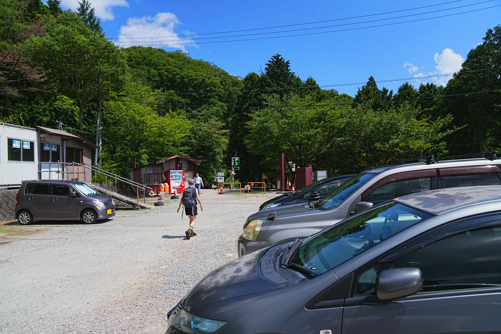 初夏の金剛山を木漏れ日登山！