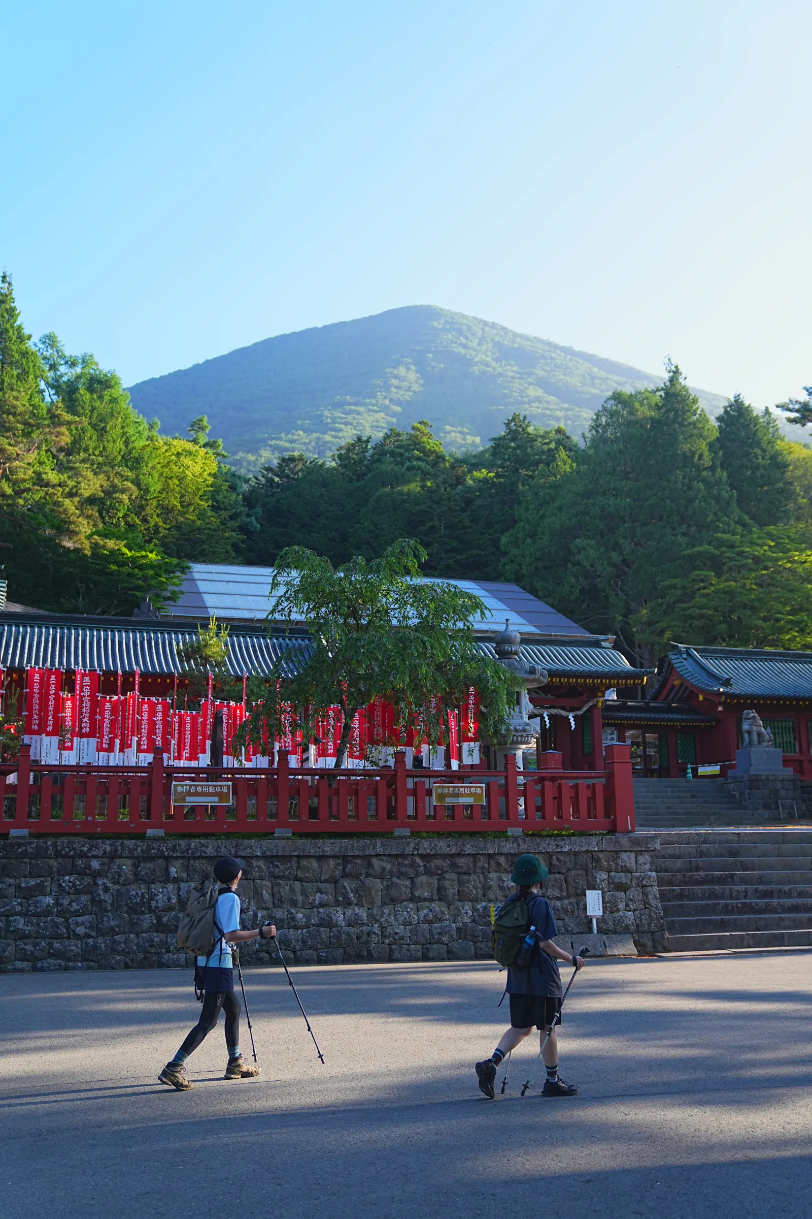 夏休みに登ろう！日光の百名山・男体山！