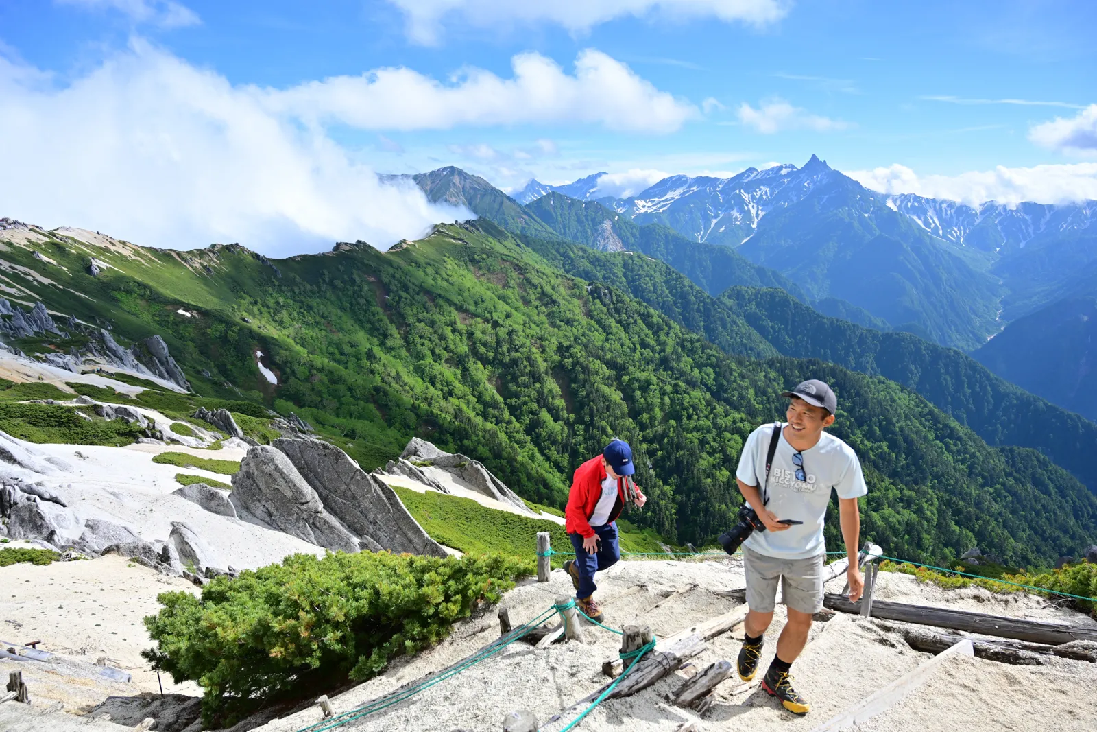 日本屈指の人気の山「燕岳」にテント泊で登る