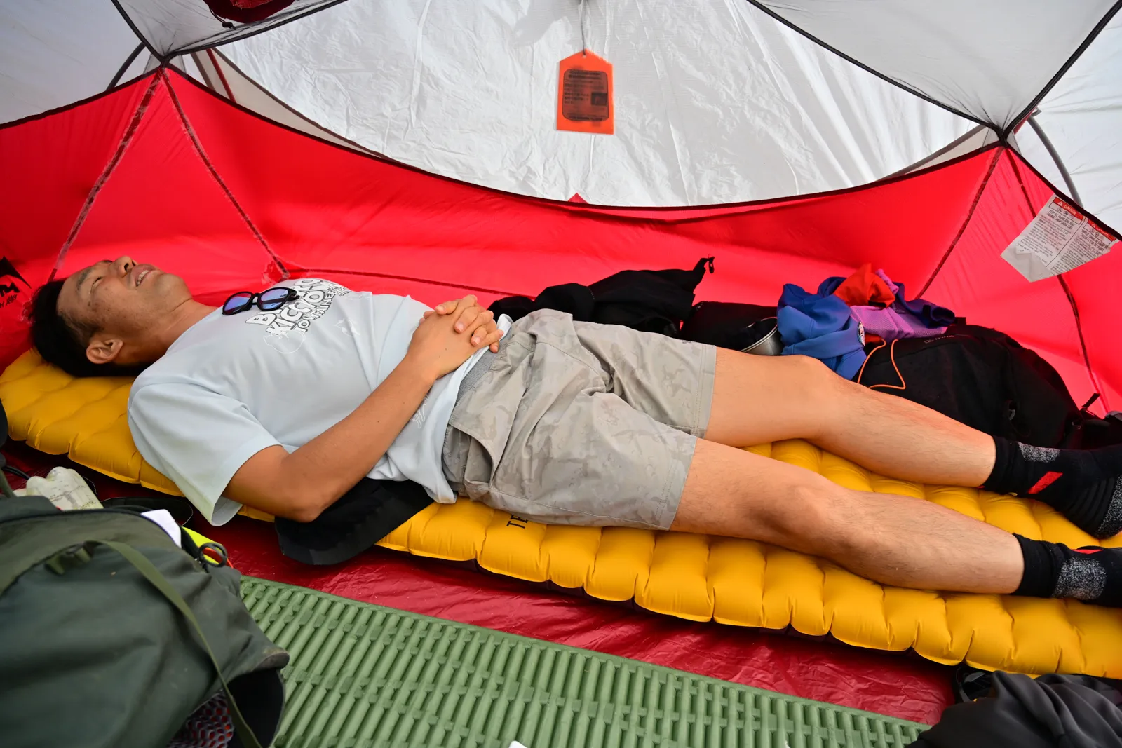 日本屈指の人気の山「燕岳」にテント泊で登る