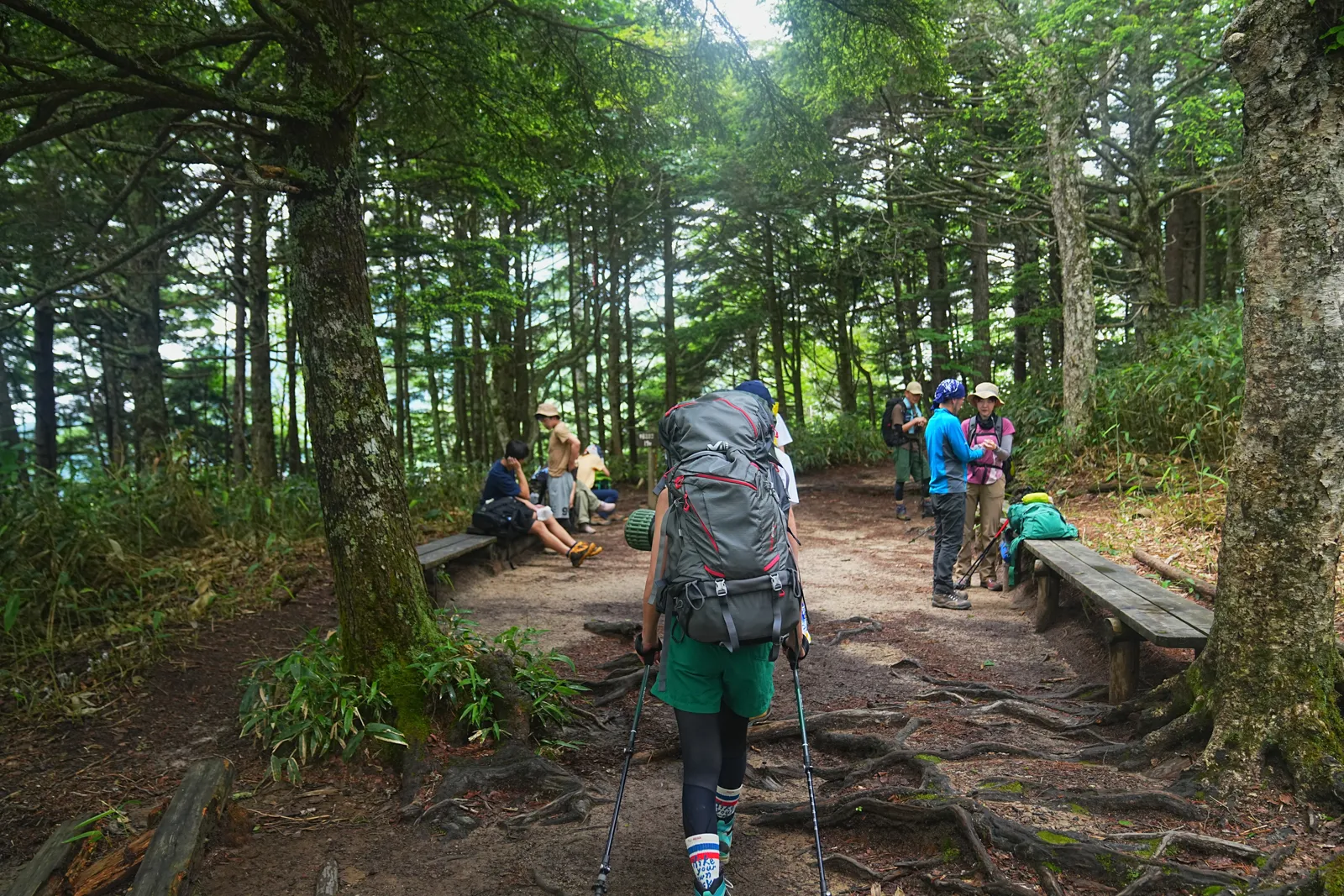 日本屈指の人気の山「燕岳」にテント泊で登る